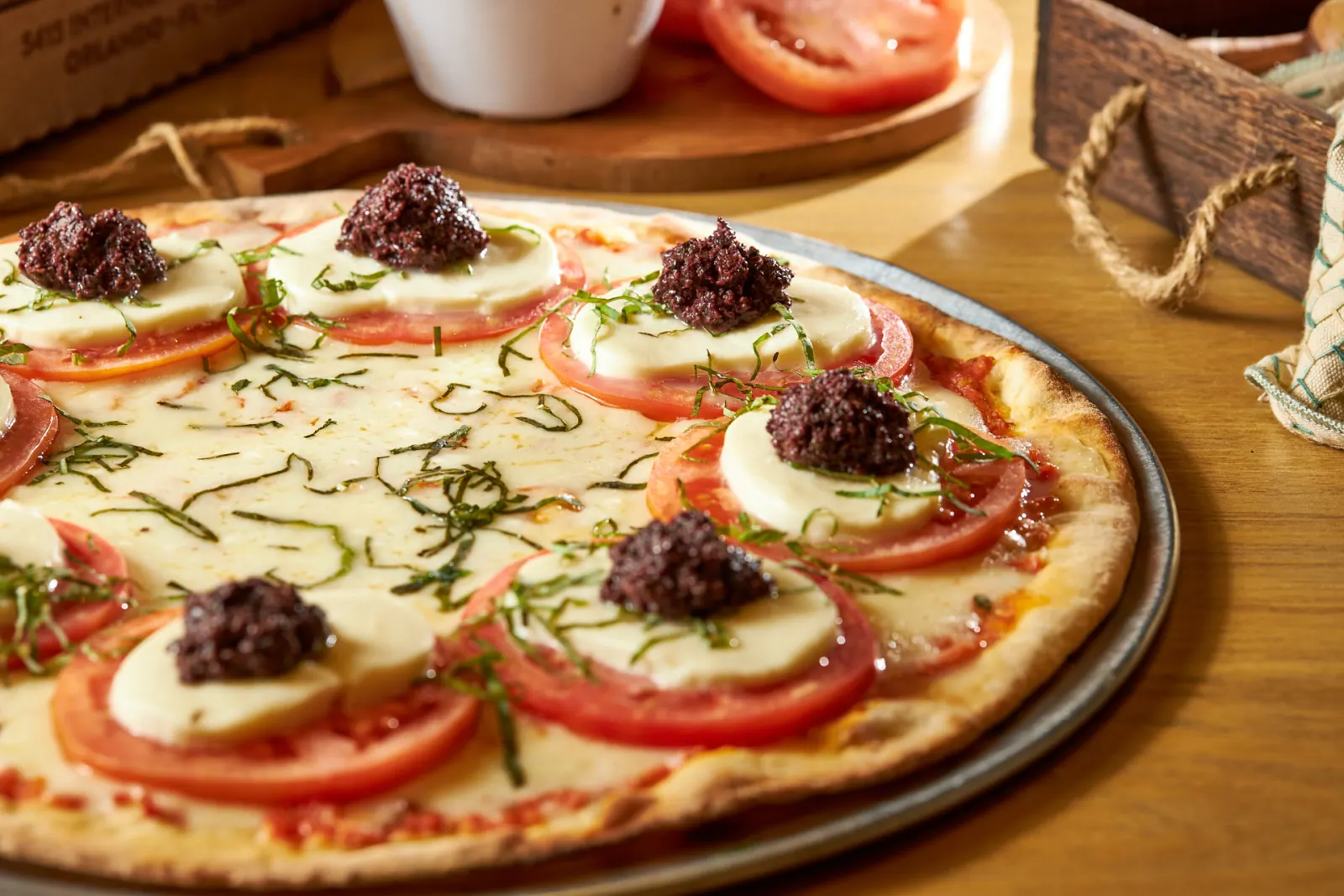 Camelo Pizzaria Orlando — Wood-Fired Pizza on International Drive